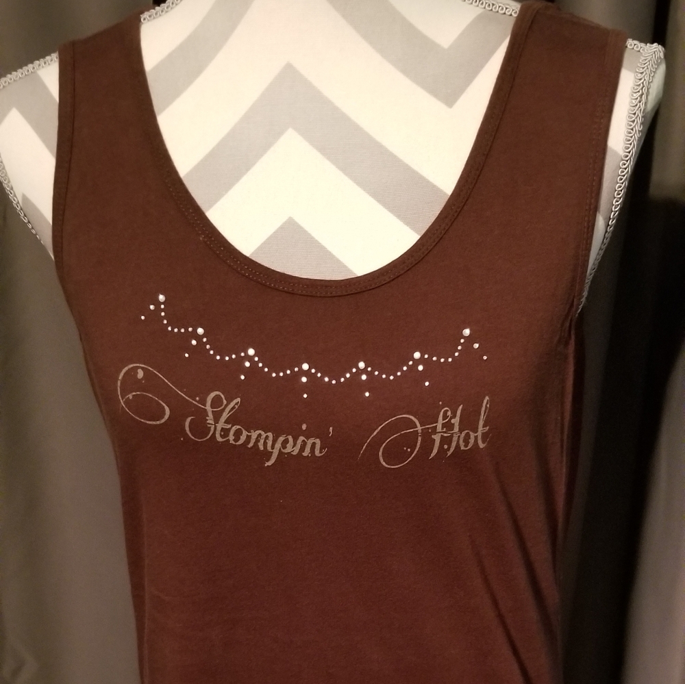 NWOT WRANGLER BLUES TANK. "STOMPIN HOT"